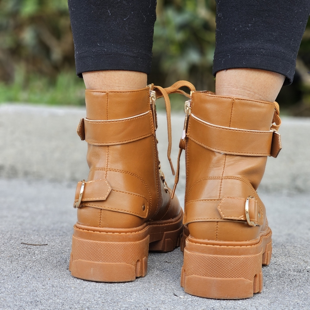 Womens Tan Combat Ankle Boots Lace Up Heeled - Picture 5 of 6